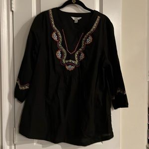 NWOT. Ladies peasant blouse by Croft and Barrow. It is black in color. Size XL.